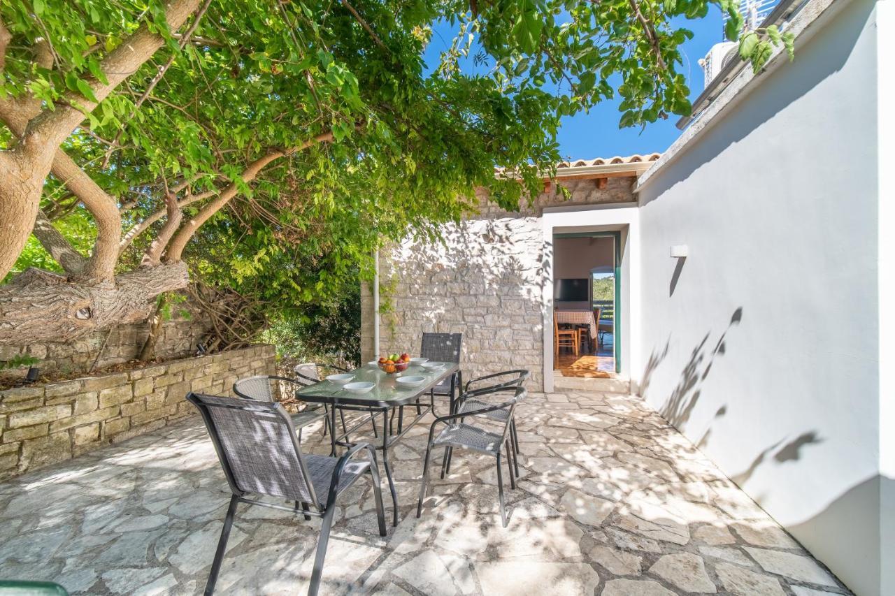 Villa Adamantia Paxos Gaios Exterior foto